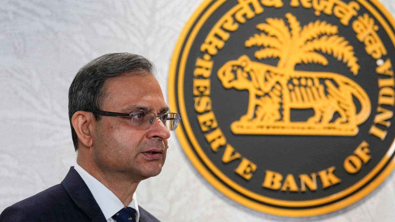 Differential rates on deposits beyond RBI norms not acceptable, says Governor - The Indian Express