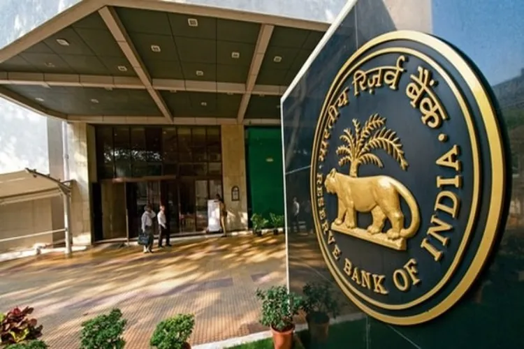 RBI mobilises $40.82 Billion under Forex swap facility - Awaz The Voice