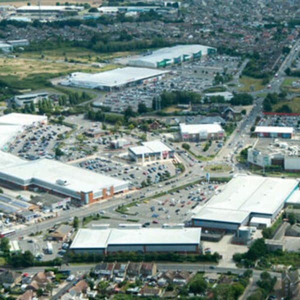 Retail parks, a safe haven in European commercial property - FashionNetwork India